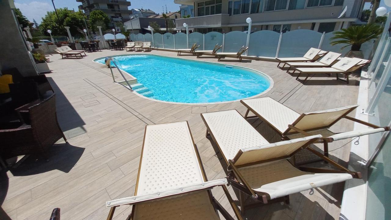 Hotel Caesar Paladium Rimini Zewnętrze zdjęcie