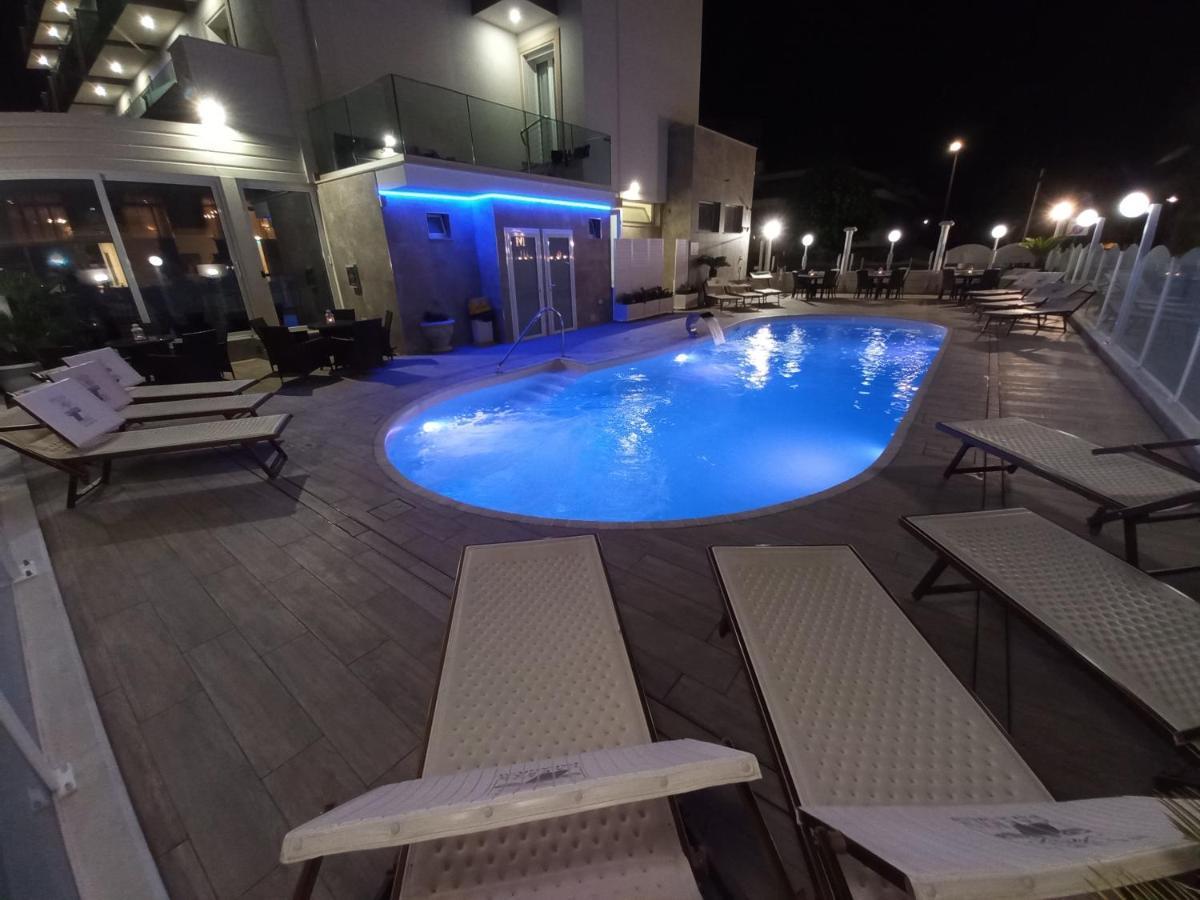 Hotel Caesar Paladium Rimini Zewnętrze zdjęcie