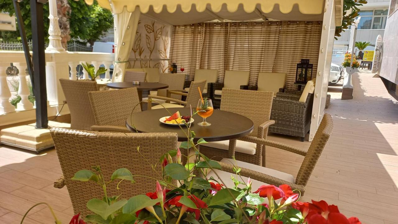 Hotel Caesar Paladium Rimini Zewnętrze zdjęcie