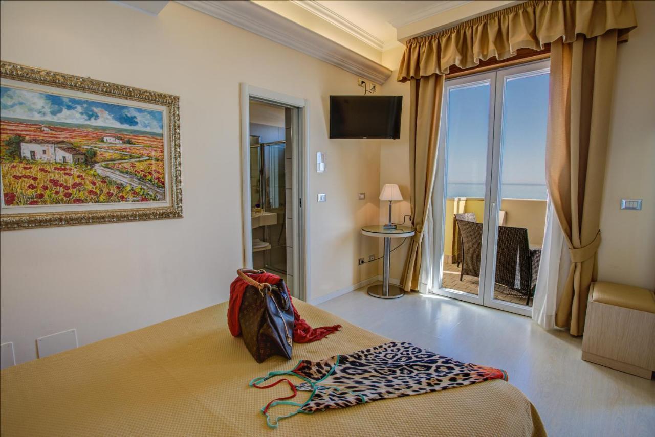 Hotel Caesar Paladium Rimini Pokój zdjęcie