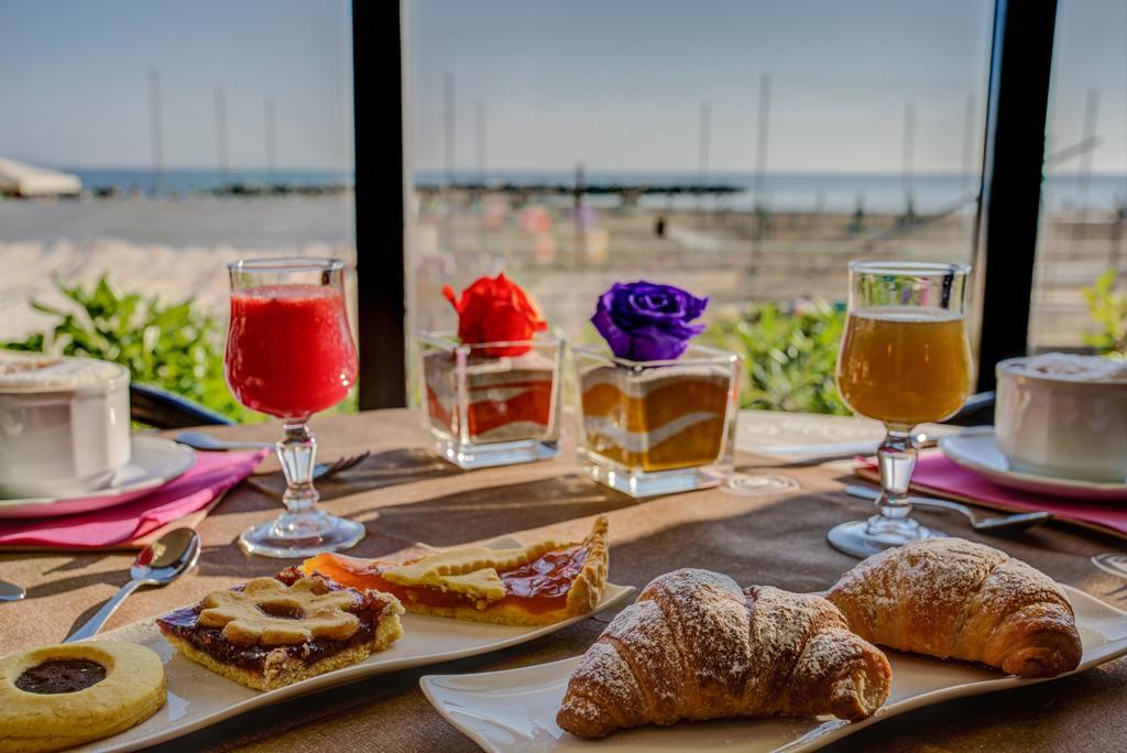 Hotel Caesar Paladium Rimini Zewnętrze zdjęcie